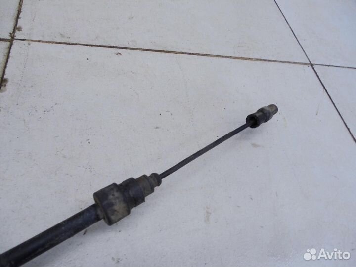 Трос стояночного тормоза Fluence 2010