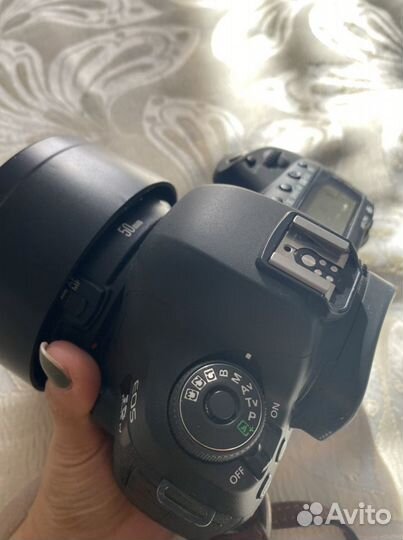 Фотоаппарат canon 5D mark iv