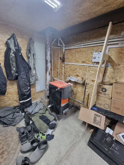 Гараж, > 30 м²