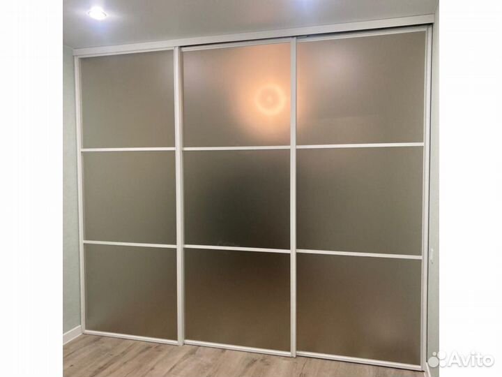 Раздвижная перегородка для зонирования