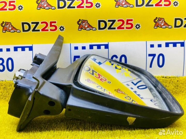 Уши передние правые Suzuki Jimny Wide/Jimny 145581