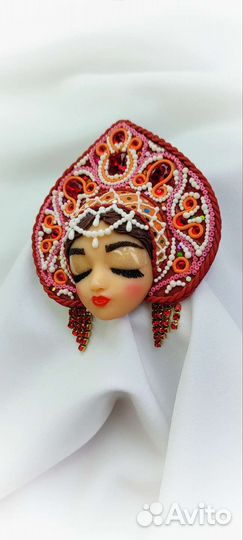 Брошь ручной работы