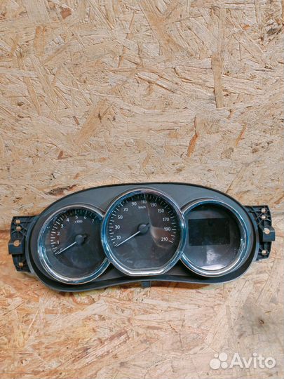 Панель приборов Nissan Terrano