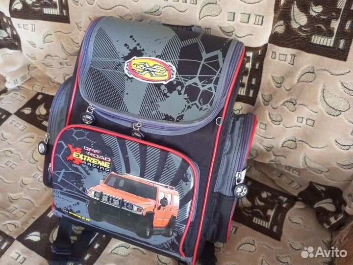 Школьный портфель (ранец) Hummingnird