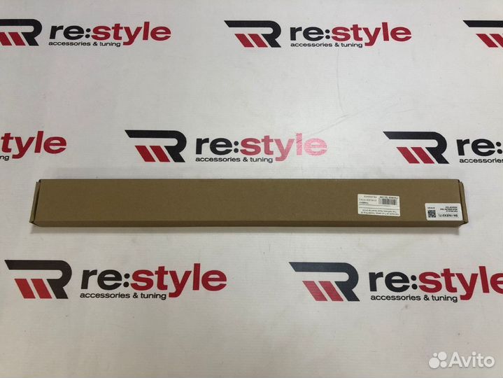 Накладка на 5-ю дверь Toyota Prius 30 SN19 R2567