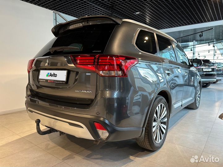 Mitsubishi Outlander 2.4 CVT, 2019, 114 666 км