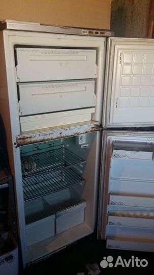 Продам холодильник