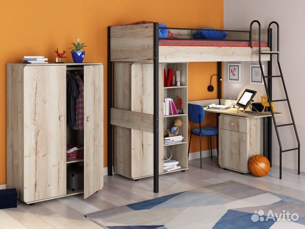 Детская кровать чердак со столом