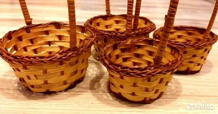 Корзинки плетёные, маленькие
