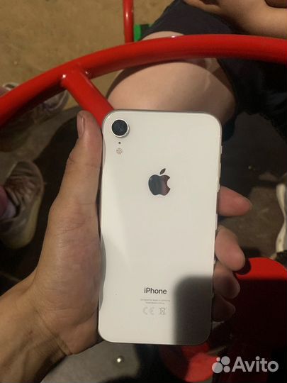 iPhone Xr, 64 ГБ