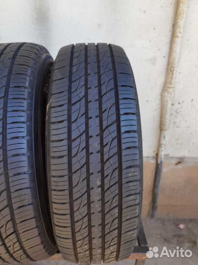 Kumho Crugen Premium KL33 215/70 R15 98H