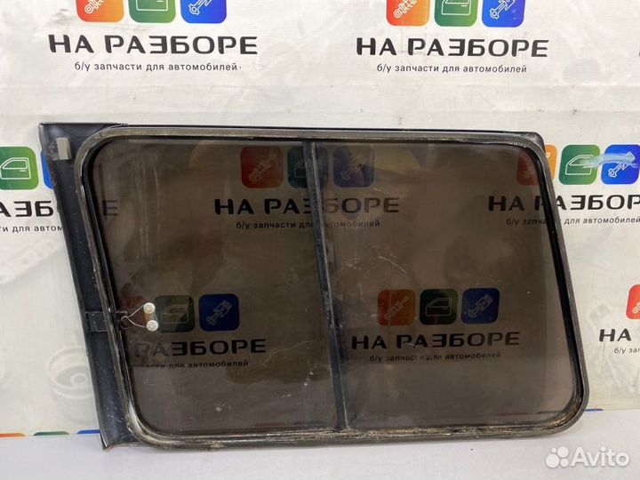 Форточка в крыло задняя правая Mitsubishi Pajero