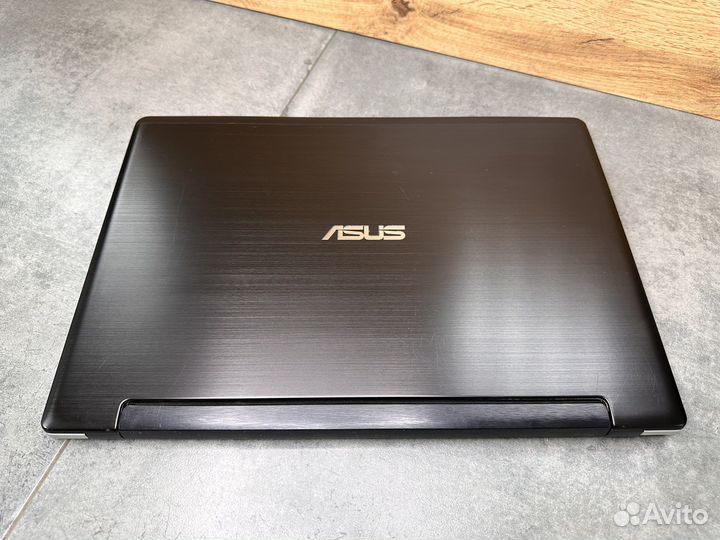 Ульрабук asus Core i3 nvidia 740 SSD 256gb и 500gb