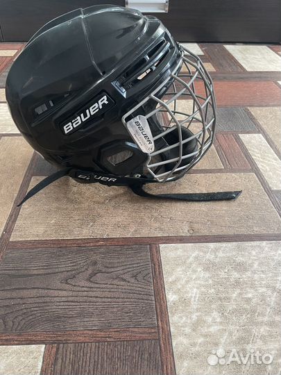 Шлем хоккейный