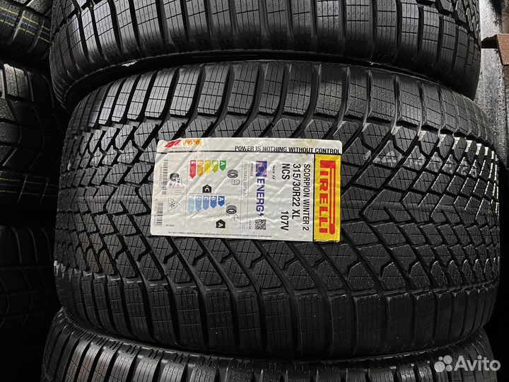 Pirelli Scorpion Winter 2 275/35 R22 и 315/30 R22 105V