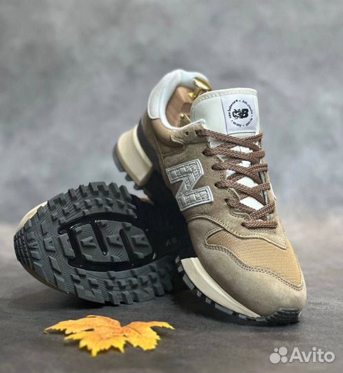 New Balance 1300 (41/45)