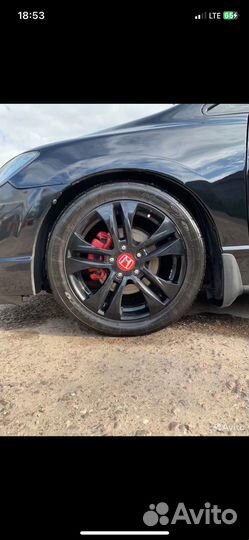 Крыло переднее левое Honda Civic 8 (4D)