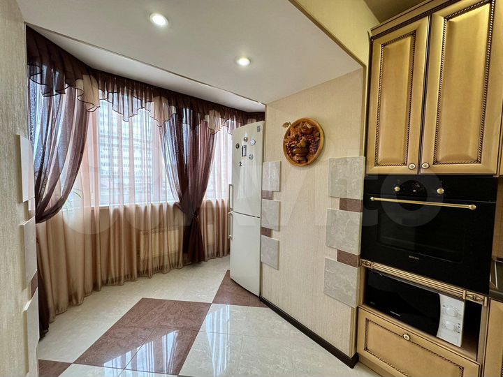 3-к. квартира, 83,4 м², 3/9 эт.