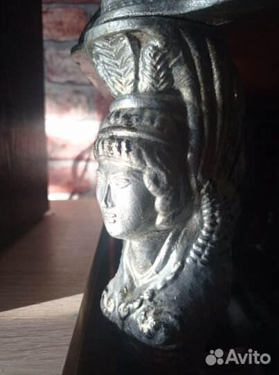 Стол. Литье. Касли. Нимфы