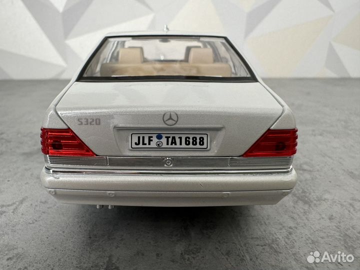 Модель автомобиля Mercedes-Benz S320 (W140) металл