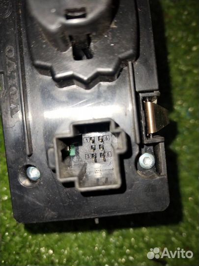 Переключатель света фар Volvo V60