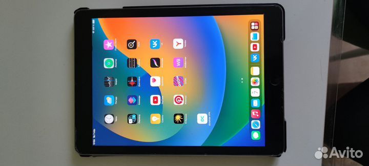 Планшет apple iPad 2018