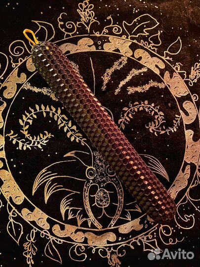 Свеча из черной вощины