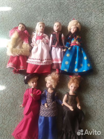 Куклы фарфоровые