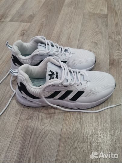 Кроссовки Adidas