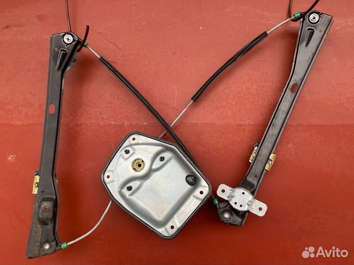 Стеклоподъемник передний правый Vw Golf 5 BKC 2005