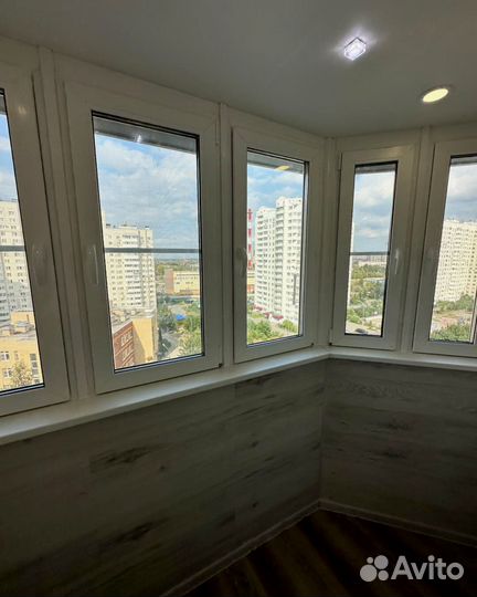 Отделка и остекление балконов в рассрочку