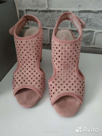 Босоножки 39 размер замша