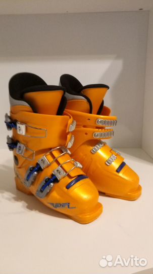 Продам детские горнолыжные ботинки Tecnica