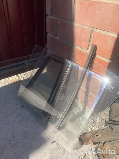 Стекло ваз 2104