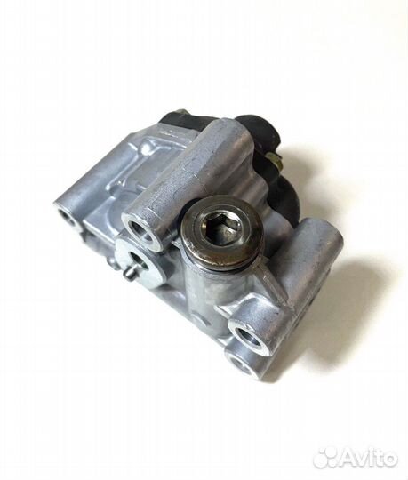 Масляный насос в сборе JF011E
