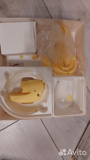 Молокоотсос электрический Medela mini electric