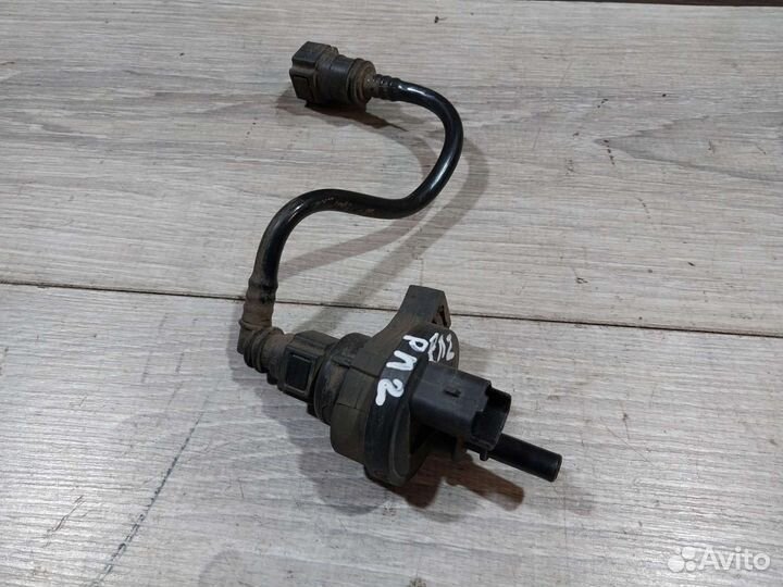 Клапан вентиляции топливного бака Renault Logan 2