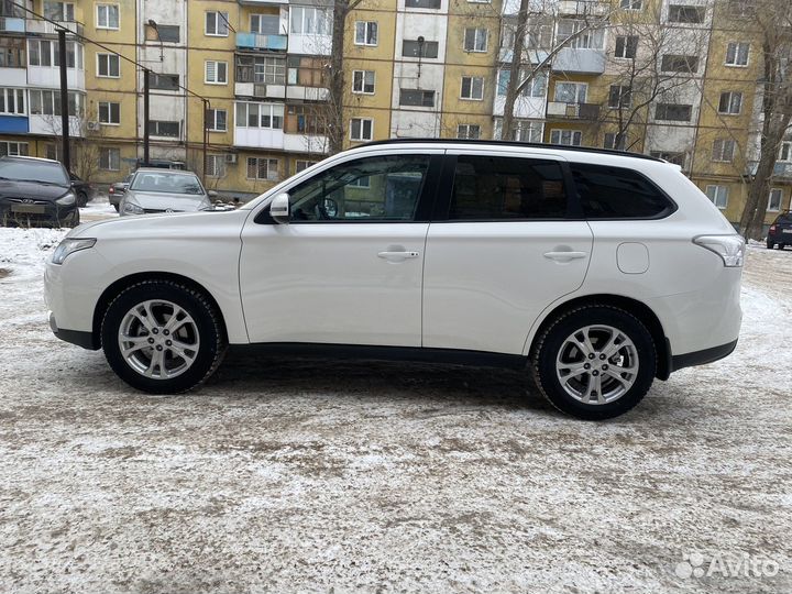 Mitsubishi Outlander 2.4 CVT, 2014, 179 162 км