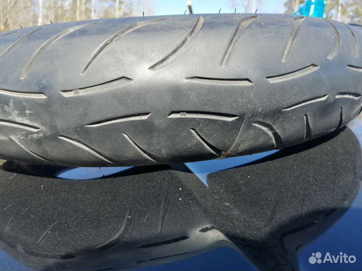 Мотошина передняя 120/70 r17