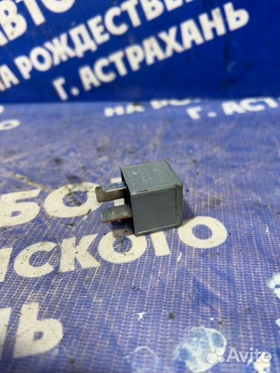 Реле Audi A8D3 седан 2005