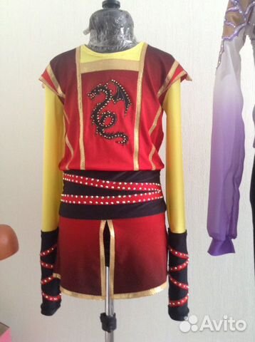 Костюмы для фигурного катания