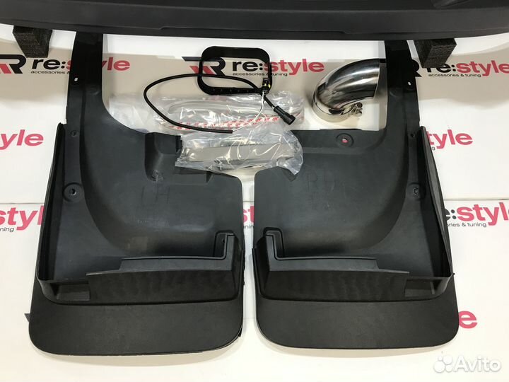 Обвес Toyota Land Cruiser 200 с16г Wald Под покрас