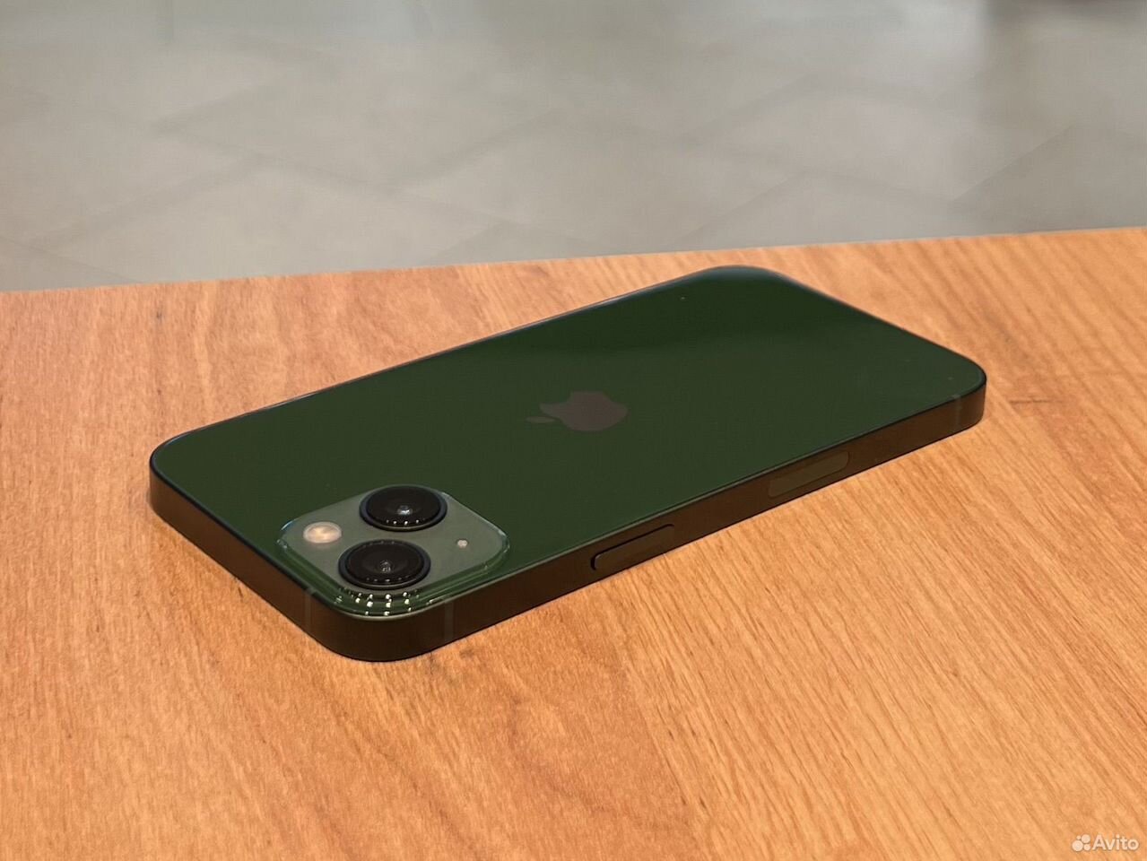 iPhone 13, 256 ГБ, SIM + eSIM
