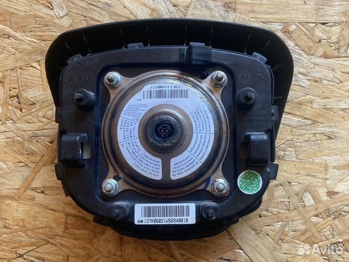 Подушка безопасности в рулевое колесо kia rio 3