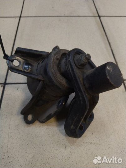 Подушка двигателя правая Kia Rio 3