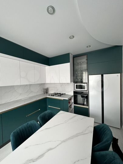 3-к. квартира, 90 м², 13/16 эт.