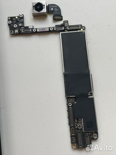 iPhone 8, 64 ГБ