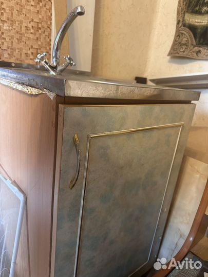 Кухонный гарнитур бу с мойкой