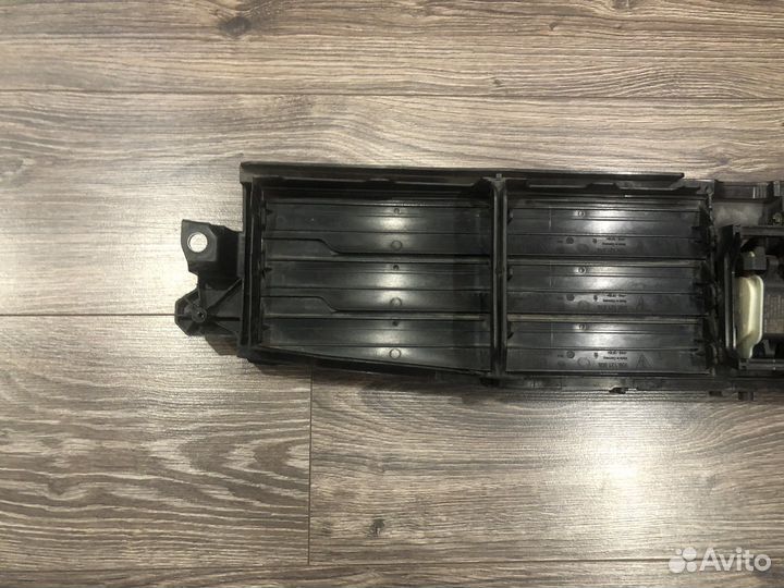 Жалюзи воздуховода Porsche Macan