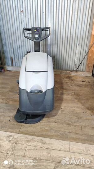 Поломоечная машина Nilfisk SC400